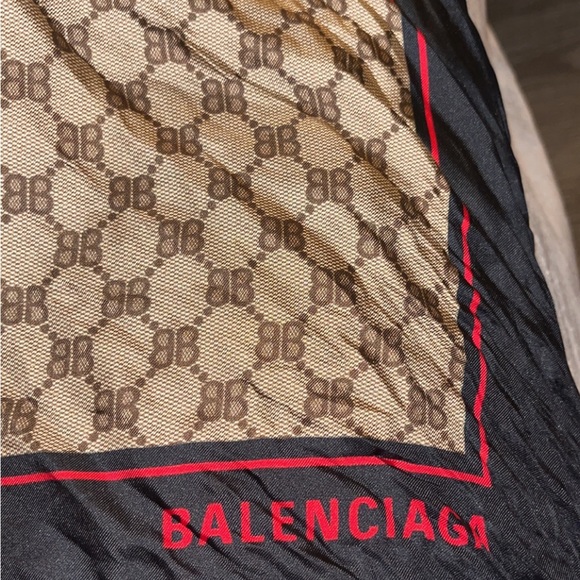 The hackers project double B monogram scarf “balenciaga” - Picture 2 of 7